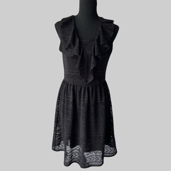 Molly Bracken Ruffles Sleeveless Lace  Dress - Picture 1 of 13